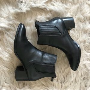 Halogen Chelsea Boots (8.5)